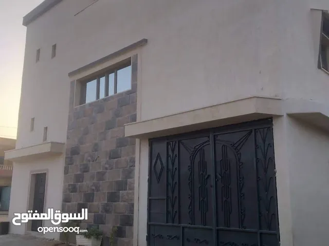 275 m2 4 Bedrooms Townhouse for Sale in Tripoli Salah Al-Din