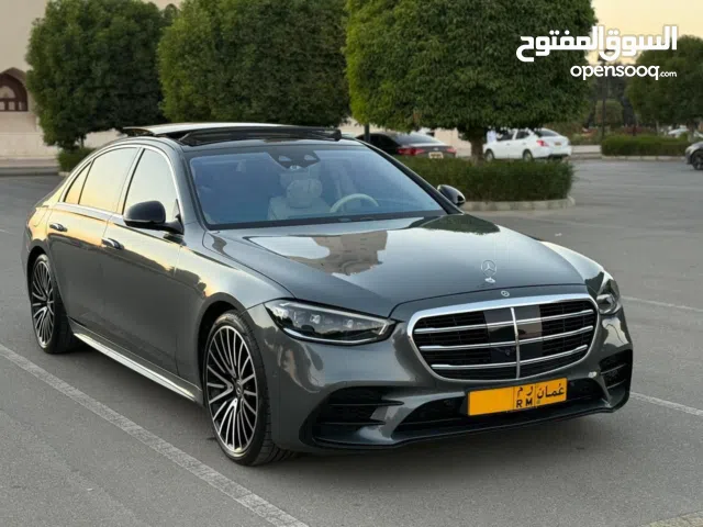 مرسيدس S580 نظيف جدا سيرفيس الوكالة كامل  بحادث خفيف  2021