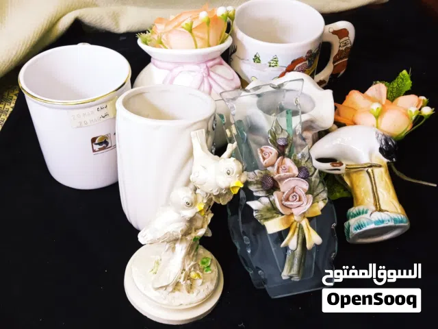 Elegant Decorative Ceramic & Vase Collection - Excellent Condition!