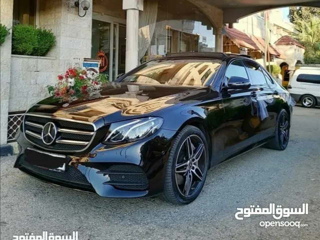 Sedan Mercedes Benz in Amman