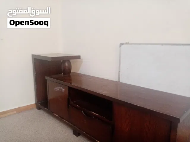 طاولة تلفزيون خشب