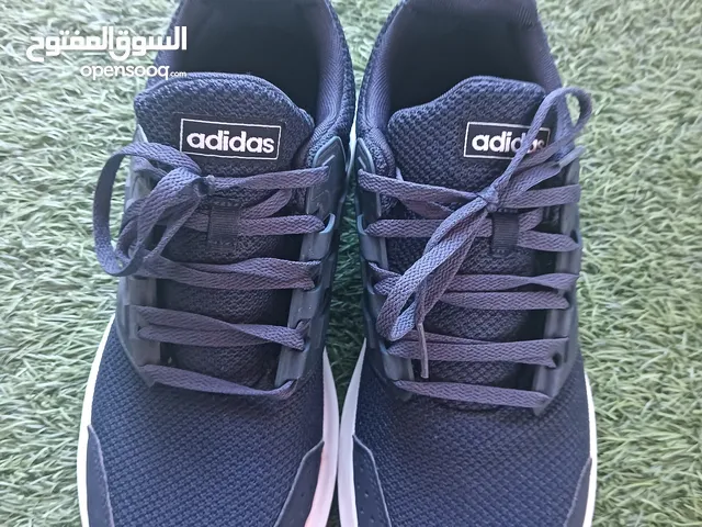 42 Sport Shoes in Amman