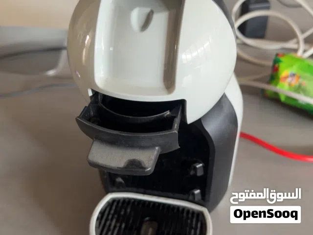 مكينة كبسولات للقهوه او الهوت شوكلت و غيره
