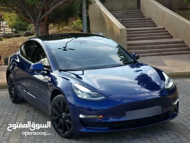 TESLA MODEL 3 2022 LONGRANGE DUALMOTOR 550KM بلشحنه الواحده