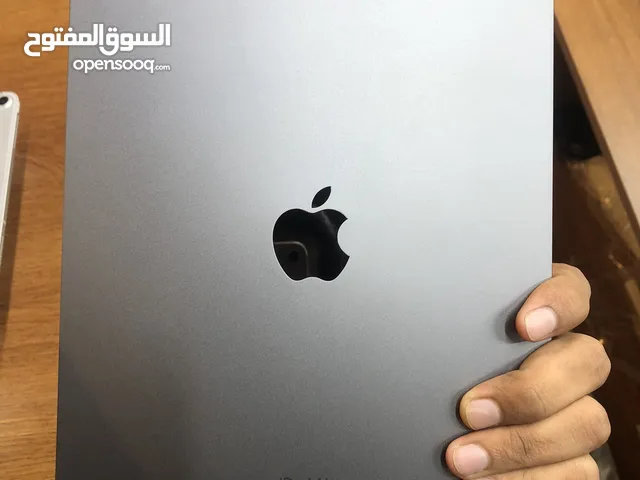 iPad Air 5 256gb 11 month apple warranty available