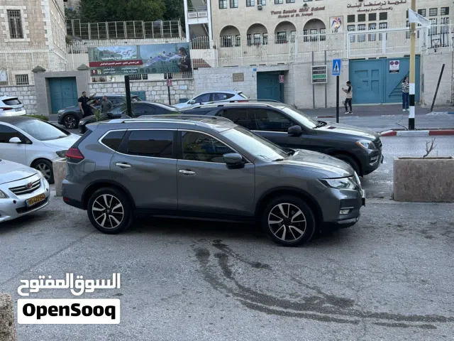 نيسان 2019