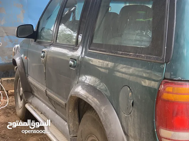 Used Ford Explorer in Tripoli