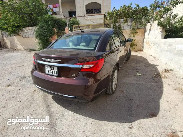 Used Chrysler 200 in Zarqa