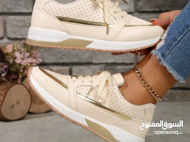 Beige Sport Shoes in Al Riyadh