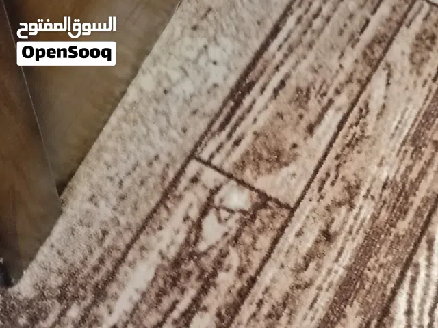موكيت بحاجة غسيل فقط