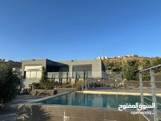 مزرعة مميزة للبيع في أجمل مناطق جرش