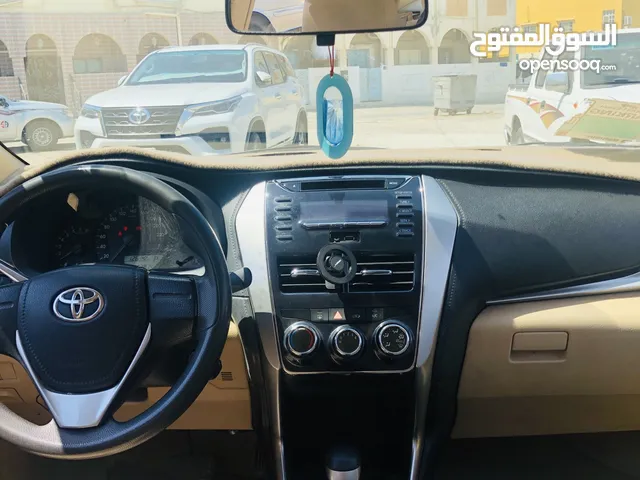 TOYOTA YARIS 2019 -GOOD CONDITION-2 MINOR ACCIDENT HISTORY-SECOND OWNERSHIP -153000 KM