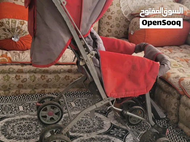 للبيع عربة اطفال مستخدم نظيف ب10 الف لتواصل