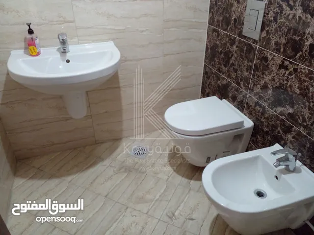 370 m2 4 Bedrooms Apartments for Sale in Amman Khalda