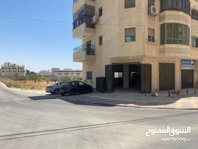 محلات او مخازن تجارية للبيع