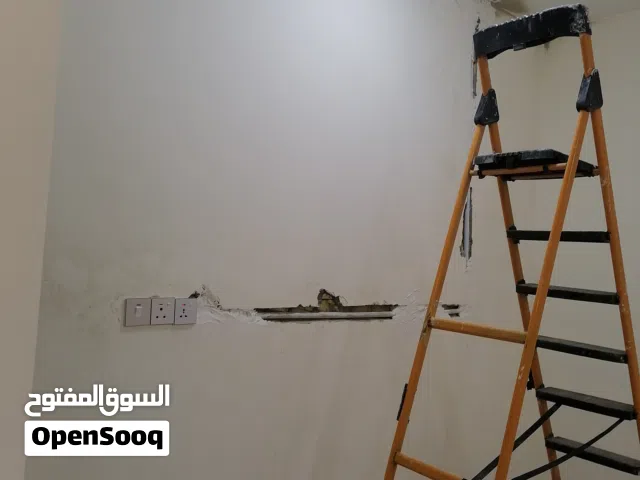 كهربائي درجة أولى تأسيس و صيانة الدور السكنيه والمحلات التجارية