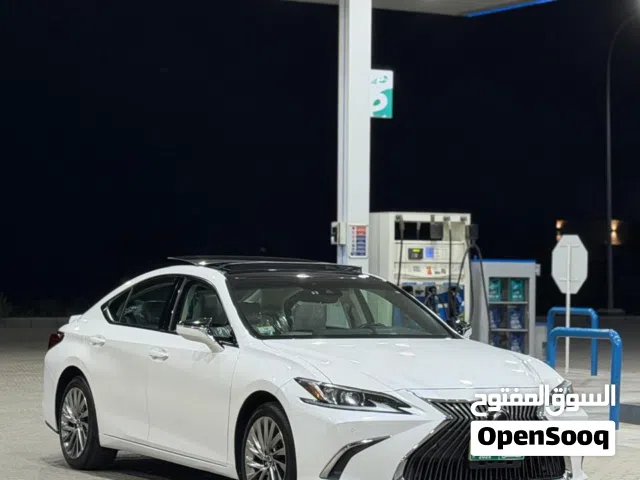 Used Lexus ES in Al Batinah