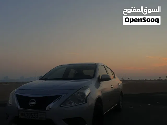 2019 نيسان صني Standard