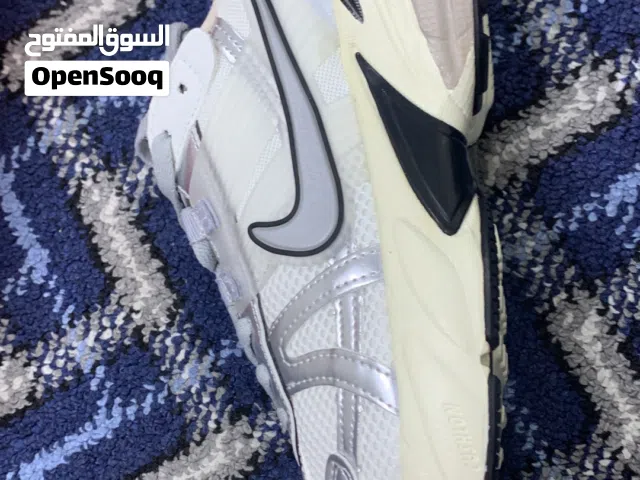 حذاء nike جديد