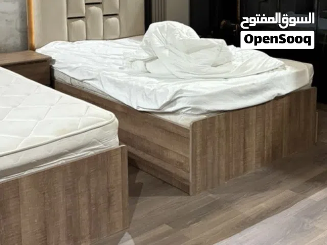 سرير للبيع مستعجل