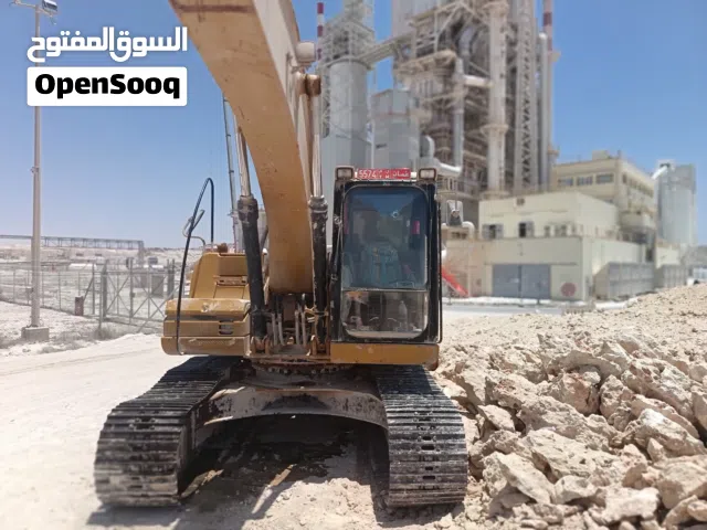 حفار كتربلر ياباني 320 نظيف جدا هامر أن بي كي ياباني المستخدم الاول