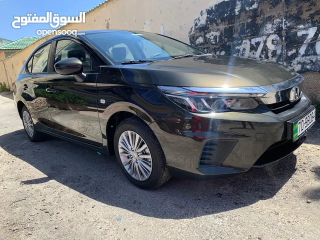 Sedan Honda in Amman