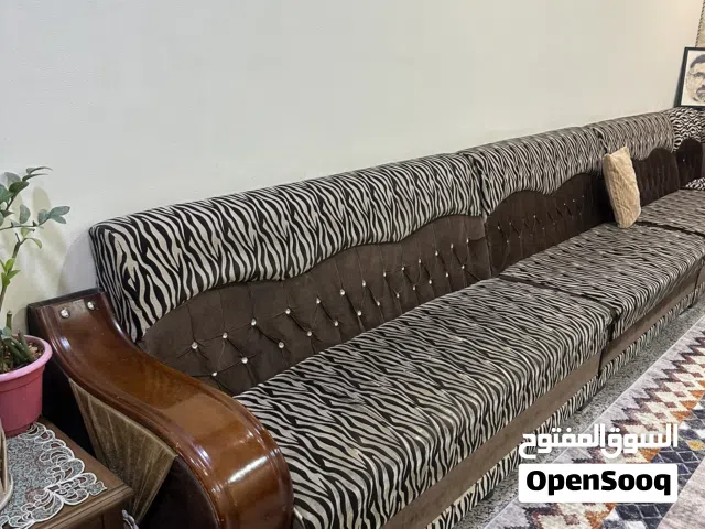 قنفات ديوان 9 كراسي 2 منه زاوية مستخدم 90% نظيف بي مجال