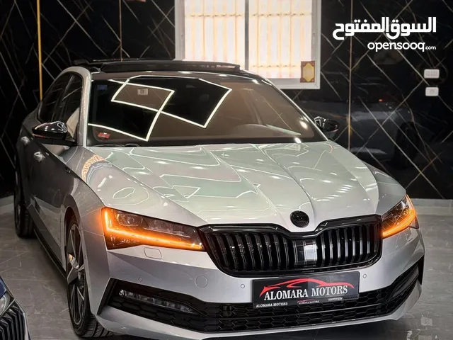 سوبيرب بنزين سبورت لاين فل الفل 2019مرخصه الدفع كاش او نص نص امكانية البدل وارده معرض الأمراء موتورز