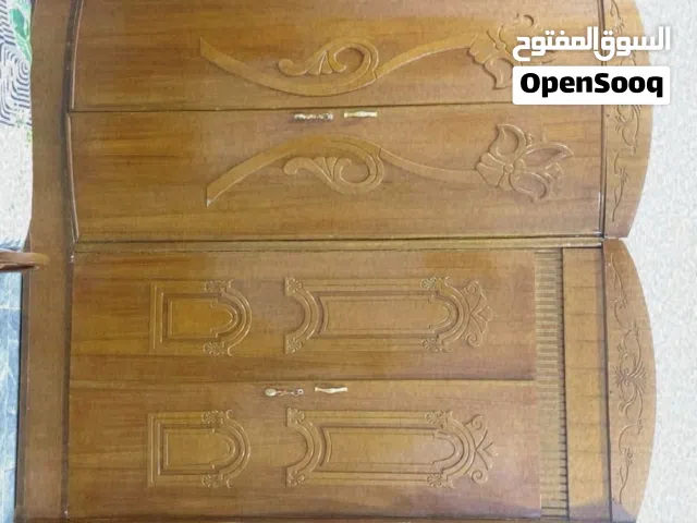 غرفه نوم للبيع نضيفه كلش السعر 900العنوان القبلة