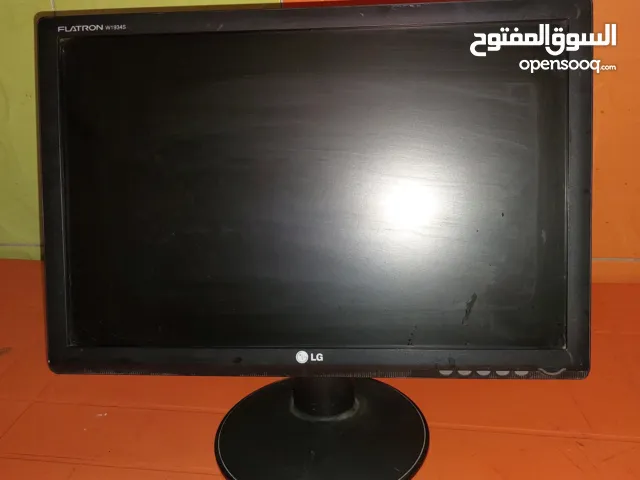 للبيع شاشة ماركة LG Flatiron W1934S الحجم مستعمله نظيفه غير داخلة تصليح معها كيبلاتها