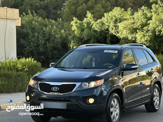 Used Kia Sorento in Tripoli