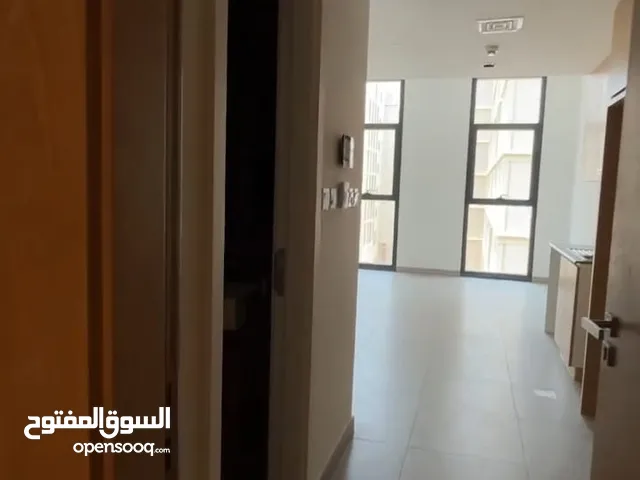 للبيع استوديو بمنطقه مويلح بالشارقه. بمجمع سكنى متكامل الخدمات .بخطه دفع سهله ومرنه.