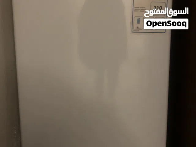 ثلاجة مكتب