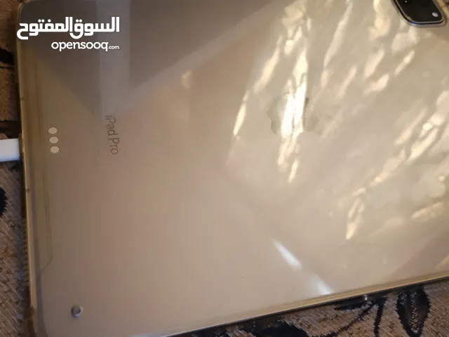 ايباد برو الجيل 4 استعمال قليل جدا نسبه البطارية 100٪ + بركبلو خط 5G للبيع او البدل علا ايفون