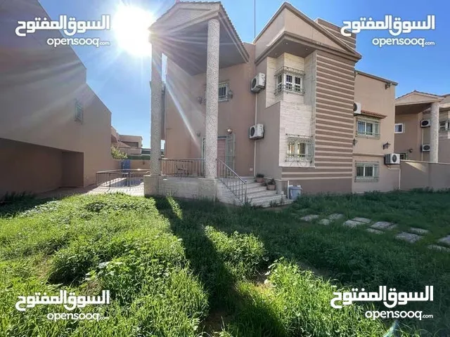 600 m2 More than 6 bedrooms Villa for Rent in Tripoli Al-Serraj