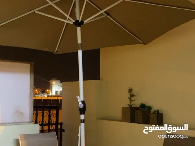 طاوله مظليه