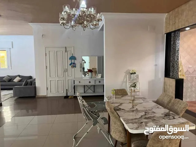 750 m2 More than 6 bedrooms Villa for Rent in Tripoli Zanatah