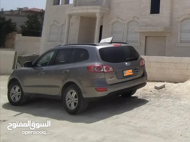 Used Hyundai Santa Fe in Amman