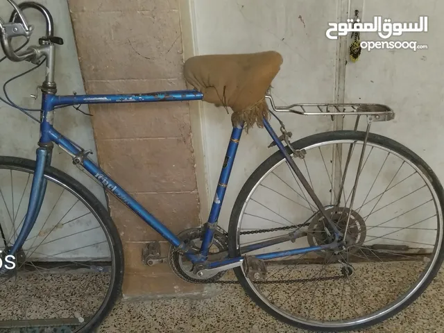 بسكليت سباق ياباني للبيع بسعر (60)دينار غيرقابل للتفاوض والسعر منهي