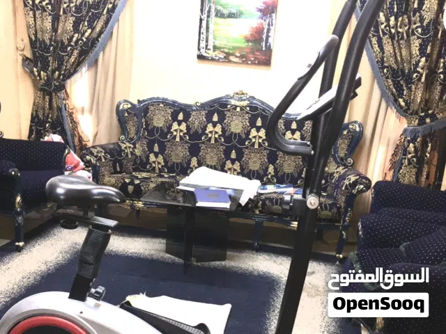 طقم صالون ازرق 7 مقاعد