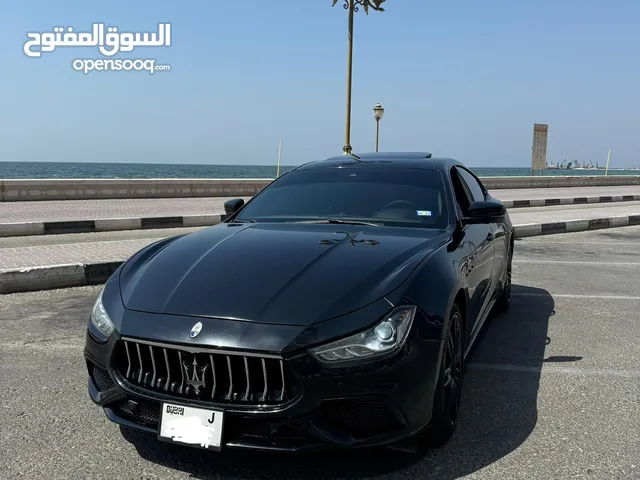 Maserati ghibli 2022 GT. Black edition