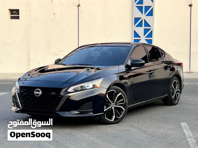 2023 Nissan Altima SR