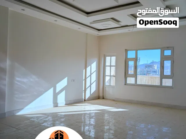 255 m2 5 Bedrooms Apartments for Sale in Sana'a Bayt Baws