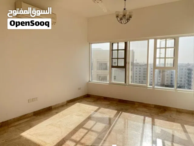 شقة للإيجار السنوي للعوائل فقط