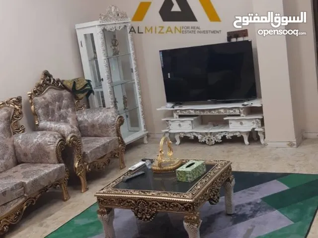 شقة للايجار حي صنعاء طابق اول مؤثثة بالكامل