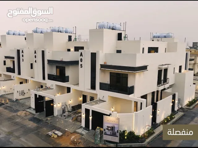 321 m2 3 Bedrooms Apartments for Sale in Al Riyadh Al Yarmuk