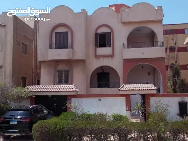 430m2 5 Bedrooms Villa for Sale in Giza 6th of October