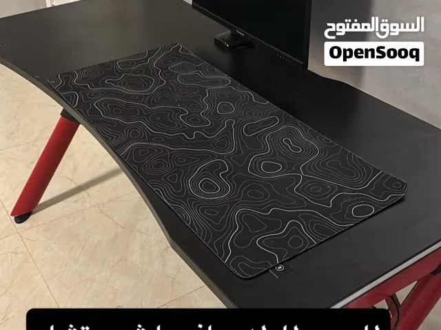 للبيع طاوله وشاشه