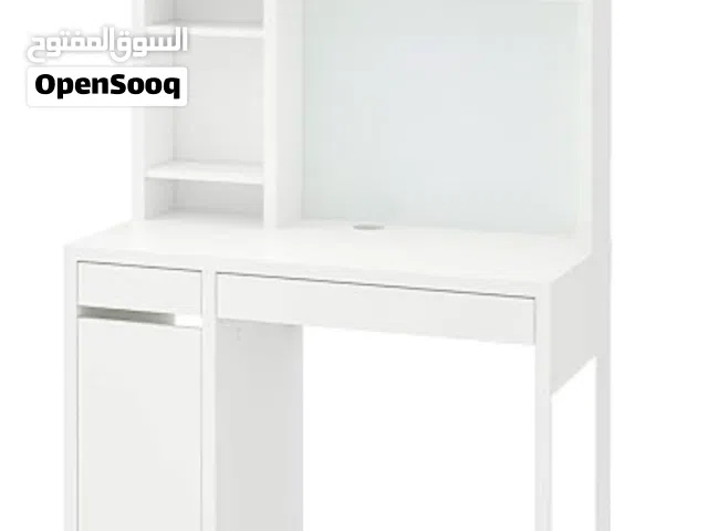 طاولة دراسة ايكيا بسعر رائع