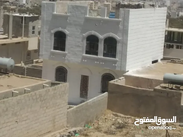 90m2 More than 6 bedrooms Townhouse for Sale in Sana'a Madbah